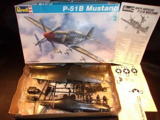 Vintage Revell 4773 1:32 P - 51b Mustang Plastic Model Airplane Kit