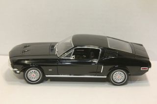 1968 Ford Mustang Gt 2,  2 Fastback Black 1/18 Greenlight 12843 1:18 Limited