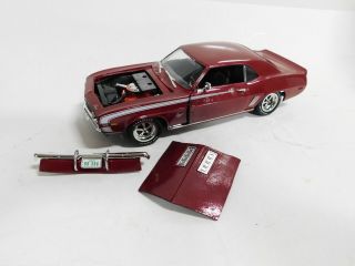 1/18 Ertl American Muscle 1969 Chevrolet Camaro Ss396 Red Parts/repair