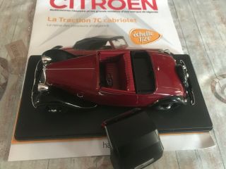 Voiture Miniature Citroen Traction 7C Cabriolet Hachette au 1/24 2