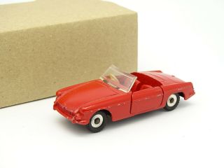 Dinky Toys England R 1/43 - Mg B Mgb Rouge 113