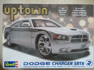 Dodge Charger Srt8 Revell Uptown 1:24 Scale Model Kit 85 - 2052