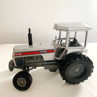 (1983) White Farm Equipment Model 2 - 135 Toy Tractor " Red Stripe " 1/16 Scale Read