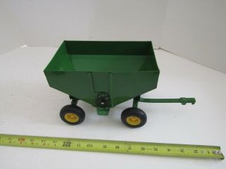Farm Toy Tractor Pull Behind Attachment Ertl 1:16 Scale John Deere Gravity Wagon
