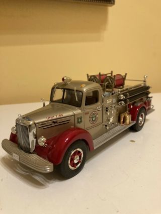 First Gear 1/34 Mack L Series Us Forest Service Fire Truck