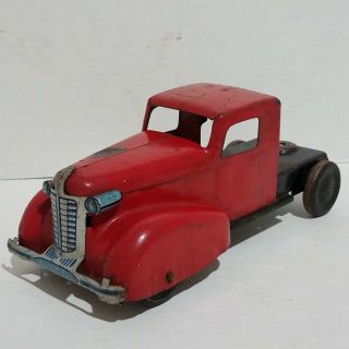 Wyandotte Tin Toy Truck Vintage Manufacture Collectible Antique Vehicle Red