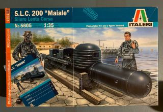 1/35 Italeri S.  L.  C.  200 “maiale” Submarine,  Open Box,  Contents