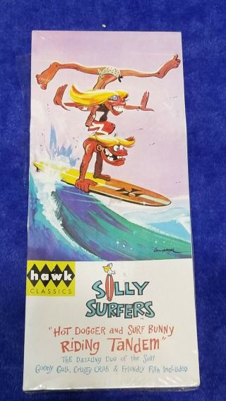 Hawk Classics Silly Surfers Hot Dogger & Surf Bunny Plastic Model Kit 16014