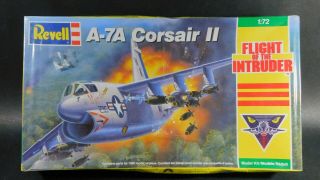Vintage Revell A - 7a Corsair Ii 1/72 Scale Model Kit 4393