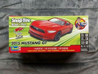 Red 2015 Ford Mustang Gt Revell 1:25 Scale Snap Tite Kit No Glue Needed