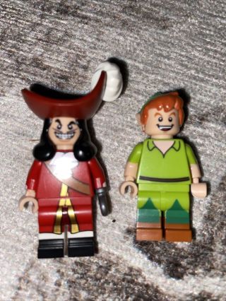Lego Series 1 Disney Mini Figures Peter Pan And Captain Hook