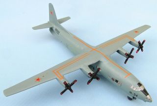 Antonov An 12 Cub,  Soviet Air Force 1962,  Scale 1/144,  Hand - Made Plastic Model