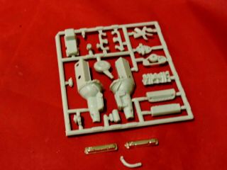 Model Truck Parts Amt 1972 Chevy Pickup 350 Engine 1/25