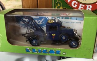 Eligor 1087; 1933 Ford V8 Wrecker; Ford Service; Boxed Die Cast Tow Truck