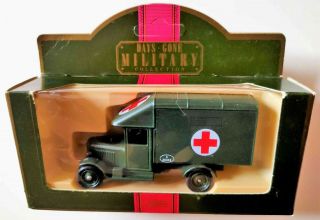 Lledo Days Gone Military 52004 1935 Morris Parcels Van 43rd Div.  Ambulance