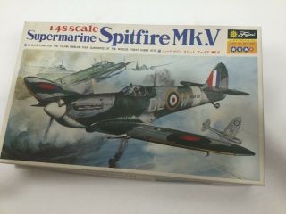 Fujimi Supermarine Spitfire Mk.  V Model Kit 1:48 Scale