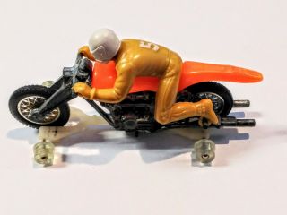 Hot Wheels Red Line Rrrumblers High Tailer Orange W Tan Driver And Stand
