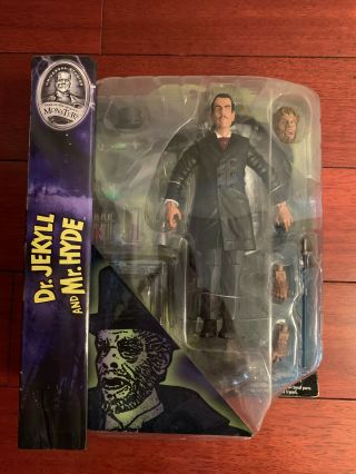 Universal Studios Dr.  Jekyll And Mr.  Hyde Action Figure Diamond Select Toys
