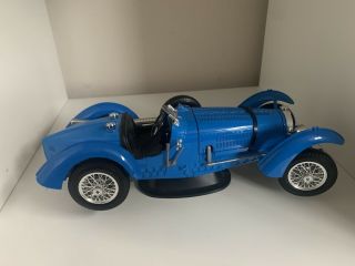 1:18 Bugatti Type 59 1934 Burago With Stand Unboxed