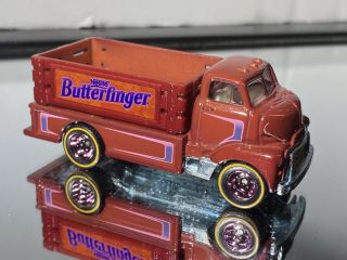 Hot Wheels ‘51 Gmc Coe Custom Color Nestle Butterfinger Real Riders 1/64