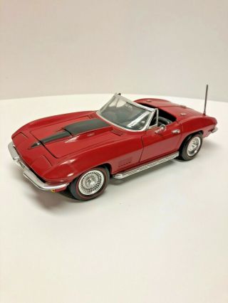 Ertl American Muscle 1967 Chevrolet Corvette Convertible Rally Red L71 1:18