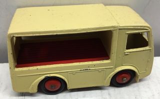 DINKY TOYS 30v BEV ELECTRIC EXPRESS DAIRY MILK VAN.  SOUND WITH MINOR PAINT WEAR. 2