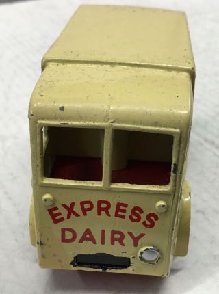 DINKY TOYS 30v BEV ELECTRIC EXPRESS DAIRY MILK VAN.  SOUND WITH MINOR PAINT WEAR. 3