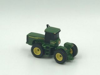 1:64 John Deere Tractor 4 Wheel Dr Toy