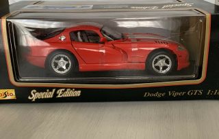 Maisto 1996 Dodge Viper Gts Coupe 1:18 Die Cast Metal Model Car Special Edition