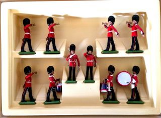 Britains’ Vtg,  Scots Guards Drums & Bugles Corps,  1:32 Scale,  Hand - Painted.  7206