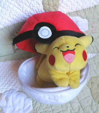 Pokemon Pikachu & Poke Ball Zipper 8 " Plush Set Tomy T19364 Euc