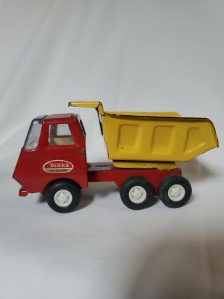 Vintage Metage Tonka Red And Yellow Dump Truck