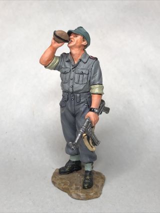 King & Country Waffen Ss German Ww2 Toy Soldier Standing Drinking Water (12)