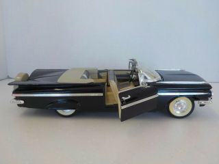 N 1:18 Scale Diecast 1959 Chevrolet Impala By Road Legends Black