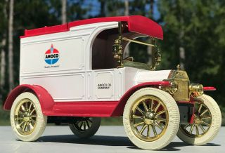 Ertl Amoco Oil Company Die Cast Bank 1913 Ford Model T Cab Truck