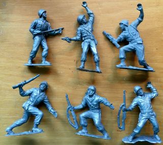 6 Vintage 1960s Strombecker Metal 54mm Iwo Jima Us Marines Toy Soldier Figures