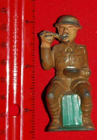 Ww1 Dough Boy Soldier Eating Sitting On A Crate Manoil Usa M54