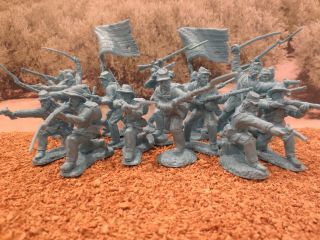 Tssd 1/32 Civil War Confederate Firing Line & Union Charging Infantry.