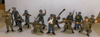 Hand Painted Vintage Toy Plastic Soldiers Us German Army Set Of 13 Wounded Play