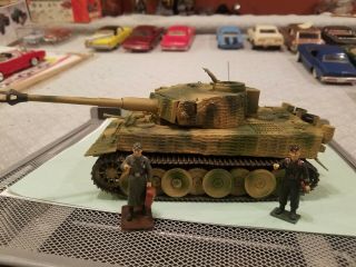 Tamiya 1/35 Built Panzerkampfwagen Tiger I W/figures 1970