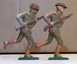 Vintage Manoil? Barclay? Lead Soldier Running With Red Rifle Orange Socks