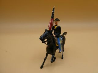Britains Civil War Union U.  S.  Cavalry Soldier W/ Flag