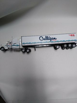 Freightliner 1/50 Truck And Trailer. 3