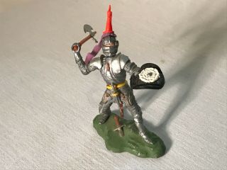 Vintage 1474 Britains Ltd Swoppet Knight Attacking With Axe