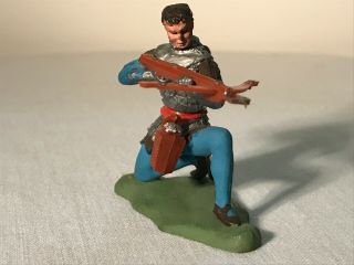 Vintage 1475 Britains Ltd Swoppet Knight With Crossbow - Figure 2
