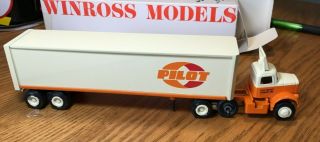 Winross White 9000 Pilot Freight Tractor/trailer 1/64