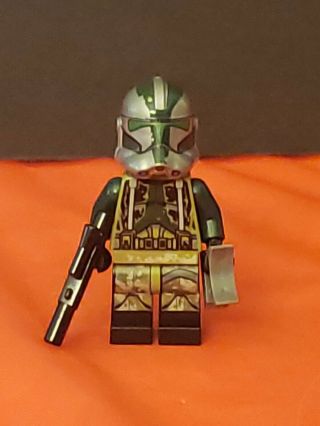 Lego Star Wars Commander Gree Minifigure Sw0528 From Set 75043