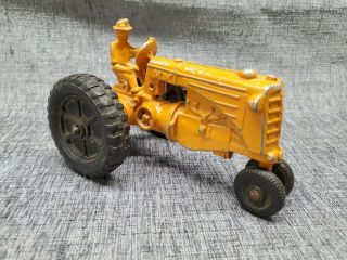Slik Toys Minneapolis Moline R Tractor With Man Yellow 1/25