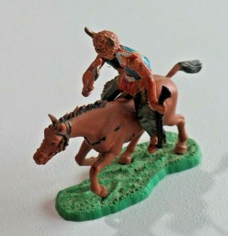 Britains Ltd Toy Plastic Native American Indian On Horseback England 8436
