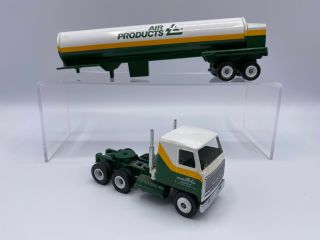 Winross Air Products Coe Tractor Truck With Tanker Trailer 1/64 Scale Diecast